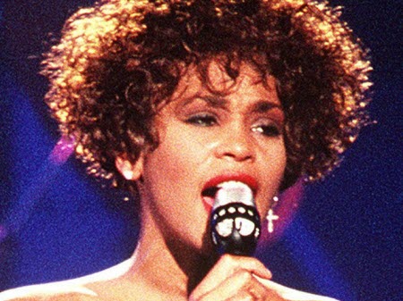 La chanteuse Whitney Houston, la "Voix" est partie