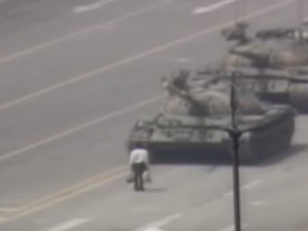 Le photographe Charlie Cole, connu pour son cliché qui a fait le tour du monde est mort.