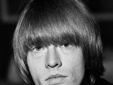 Brian Jones, le fondateur et guitariste des Rolling Stones, s'en est allé à 27 ans