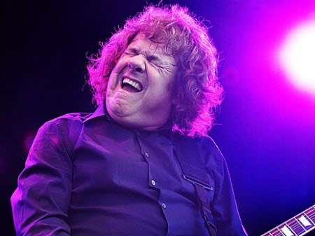 Le guitariste et chanteur Gary Moore a posé sa guitare