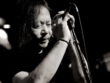 Mort de l'artiste Damo Suzuki