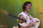 Jeff Beck, guitariste de génie et légende du rock