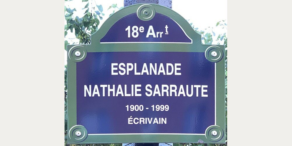 Plaque Esplanade Nathalie Sarraute à Paris