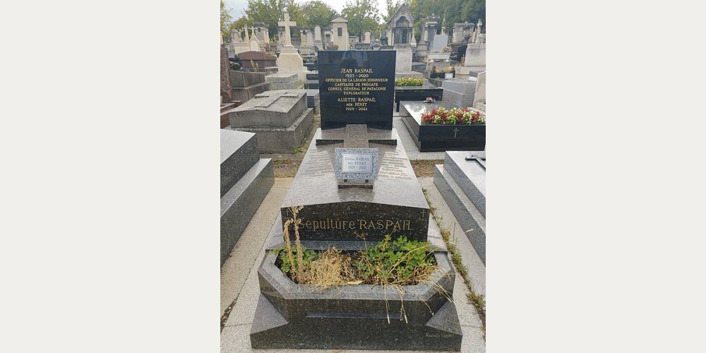 La tombe de Jean Raspail