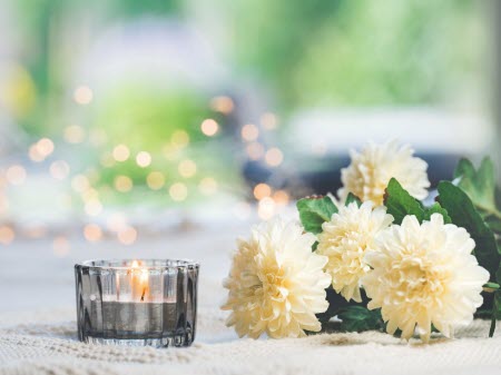 Faire vivre le souvenir : un hommage en ligne pour nos défunts