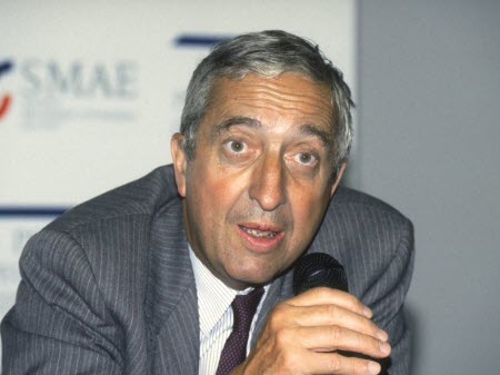 Jacques Calvet, ancien patron de PSA