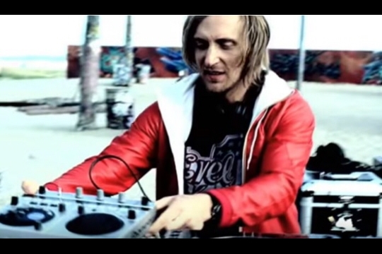 Fred Rister, derrière les tubes "I gotta feeling" et "When love takes over" de David Guetta, est décédé après avoir souffert de plusieurs cancers.