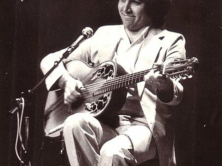 Le compositeur et guitariste français Marcel Dadi  est décédé le 17 juillet 1996 à 44 ans