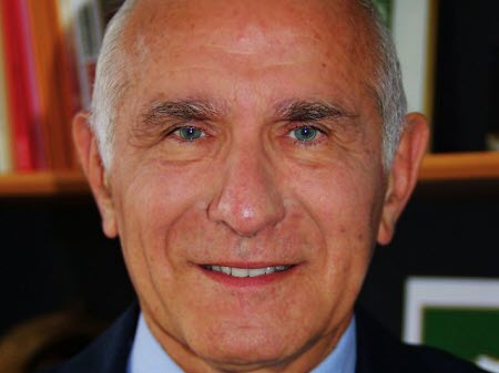 Paul Quilès, figure politique française et ancien ministre, s'est éteint à 79 ans