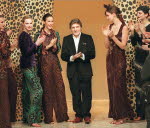 Le créateur de mode Emanuel Ungaro
