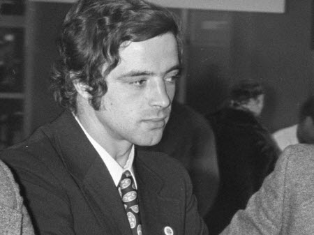 L'ancien entraineur du PSG, Artur Jorge s'est éteint le 22 février 2024 à l'âge de 78 ans