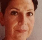 Mme Simona Fouchs