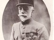 Le maire, conseiller général et combattant Charles Surugue