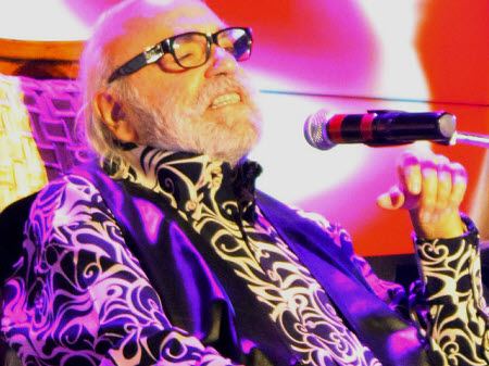 Demis Roussos : hommage à la légende grecque disparue le 25 janvier 2015 à 68 ans