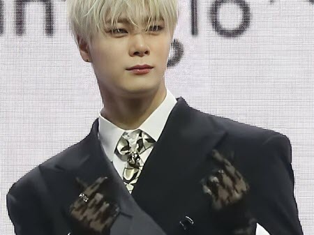 Moonbin : la star de la K-pop et membre du groupe Astro est mort