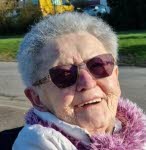 Mme Geneviève Schmitt