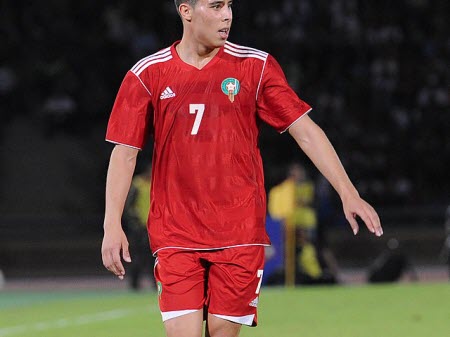 Abdelaziz Barrada, milieu de terrain talentueux, s'éteint à 35 ans le 24 octobre 2024