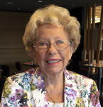 Mme Josette Hourt