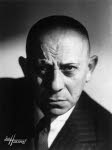 Erich von Stroheim, réalisateur visionnaire et acteur légendaire, nous a quittés à 71 ans, le 12 mai 1957