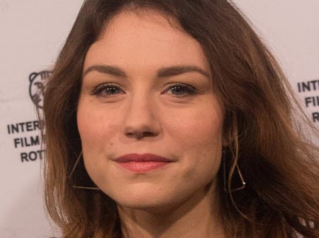 Émilie Dequenne, une étoile du cinéma belge s’est éteinte à 43 ans, emportée par la maladie