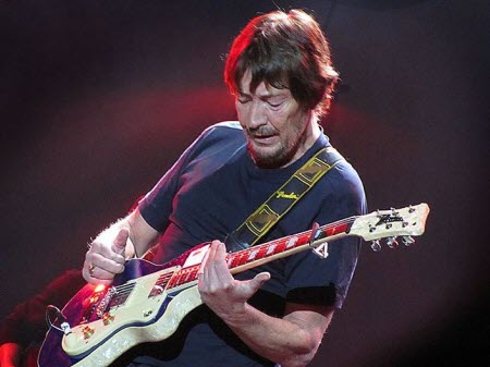 Chris Rea, l’auteur de « Driving Home for Christmas », est mort à 74 ans