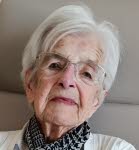 Mme Hedwige Lang