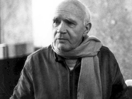 Jean Genet, l'enfant rebelle devenu icône littéraire et politique