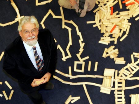 Le célèbre créateur des jouets Kapla, Tom Van der Bruggen est décédé à l'âge de 80 ans