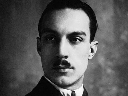 La disparition de l'écrivain, scénariste et réalisateur français Henri Decoin