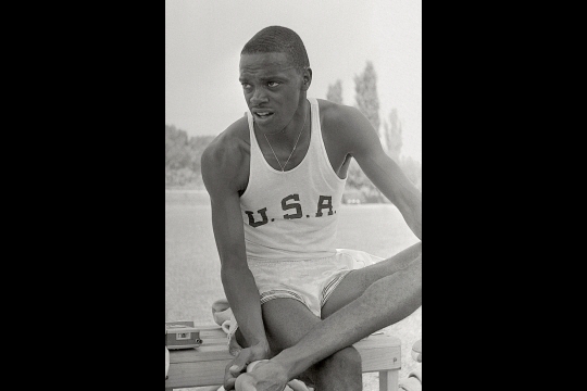 Ralph Boston. Photo Mario De Biassi/Angelo Cozzi (Mondadori Publishers), Public domain, via Wikimedia Commons