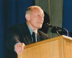 Le père de la volcanologie Haroun Tazieff est mort le 2 février 1998