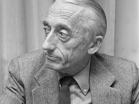 Jacques-Yves Cousteau : pionnier de l'exploration sous-marine et défenseur des océans