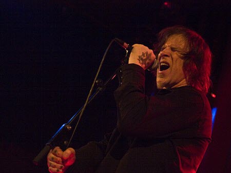 Mark Lanegan, membre de Queens of the Stone Age et pionnier du grunge