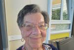 Mme Denise Petri