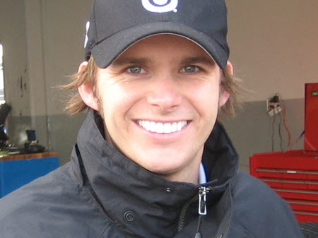 Le pilote automobile britannique, Dan Wheldon est décédé le 16 octobre 2011