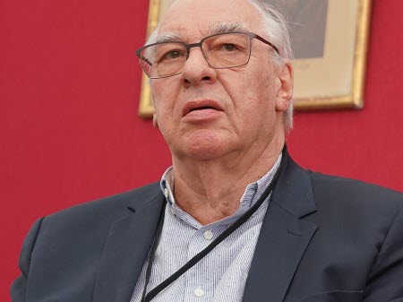 L’écrivain, lauréat du prix Goncourt, Didier Decoin, célèbre pour son talent de conteur, est décédé