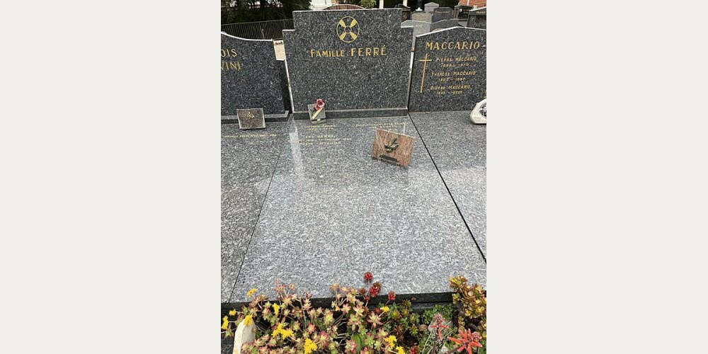 La tombe de Léo Ferré