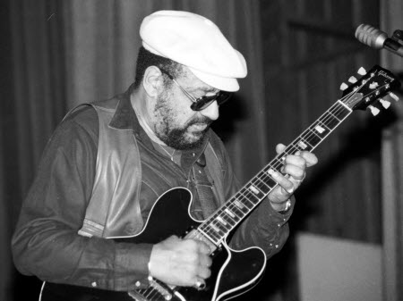 Le guitariste américain, Mickey Baker