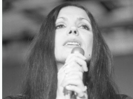 La chanteuse et actrice canadienne Renée Claude est morte le 12 mai 2020