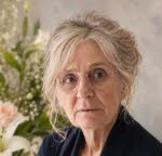 Mme  Nicole Bastian