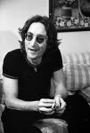 L'auteur-compositeur-interprète anglais John Lennon, s'est fait assassiner