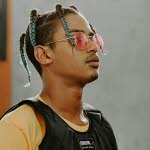 Le rappeur Luv Resval