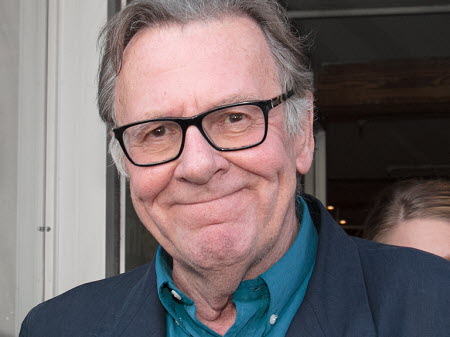 Mort de l’acteur britannique Tom Wilkinson