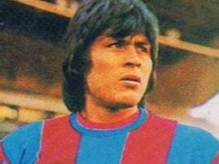 Hugo Sotil : légende péruvienne du FC Barcelone et icône inoubliable des années 70
