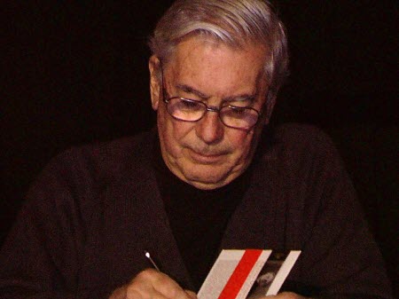 Mario Vargas Llosa, prix Nobel de littérature, s’éteint à 88 ans à Lima