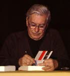 Mario Vargas Llosa, prix Nobel de littérature, s’éteint à 88 ans à Lima