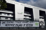 Hommage à Robert Herbin : les banderoles des ultras