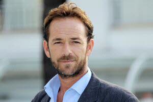 Luke Perry, star de la série "Beverly Hills" Luke Perry, star de la série "Beverly Hills"