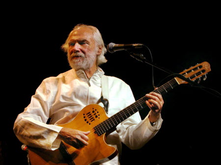 Le chanteur et compositeur Georges Moustaki, auteur de Milord et du Métèque, est décédé