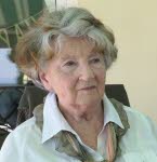 Mme Éveline Jungbluth